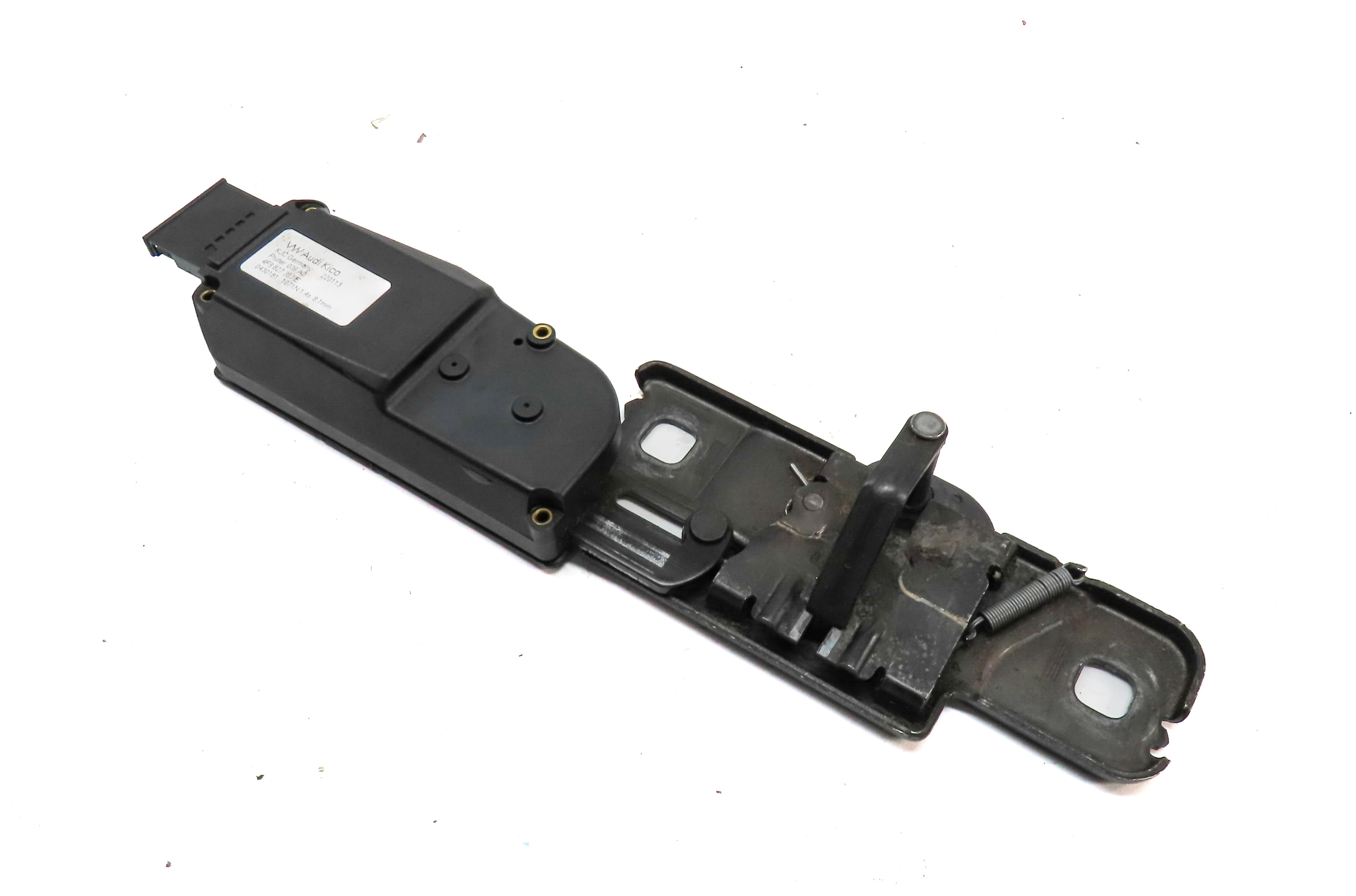 2013 AUDI Q7 (4L) REAR TRUNK TAILGATE LIFTGATE HATCH LID STRIKER PLATE ACTUATOR — exact item pictured
